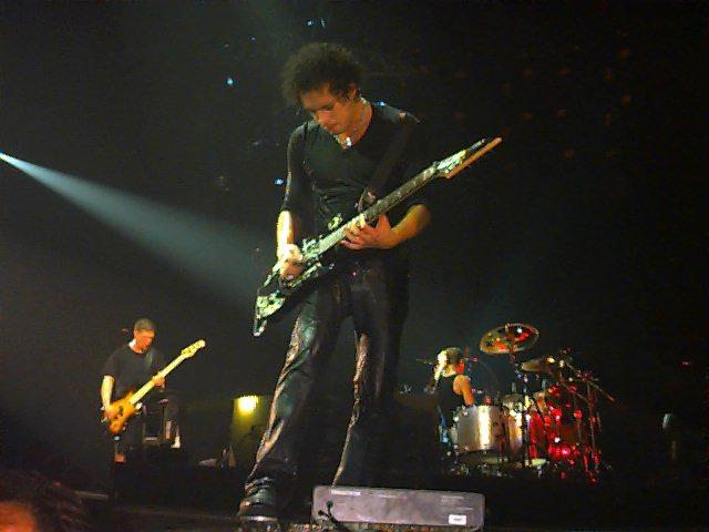 Photo gallery from the gig in Munich, Germany shot on October 26, 1996